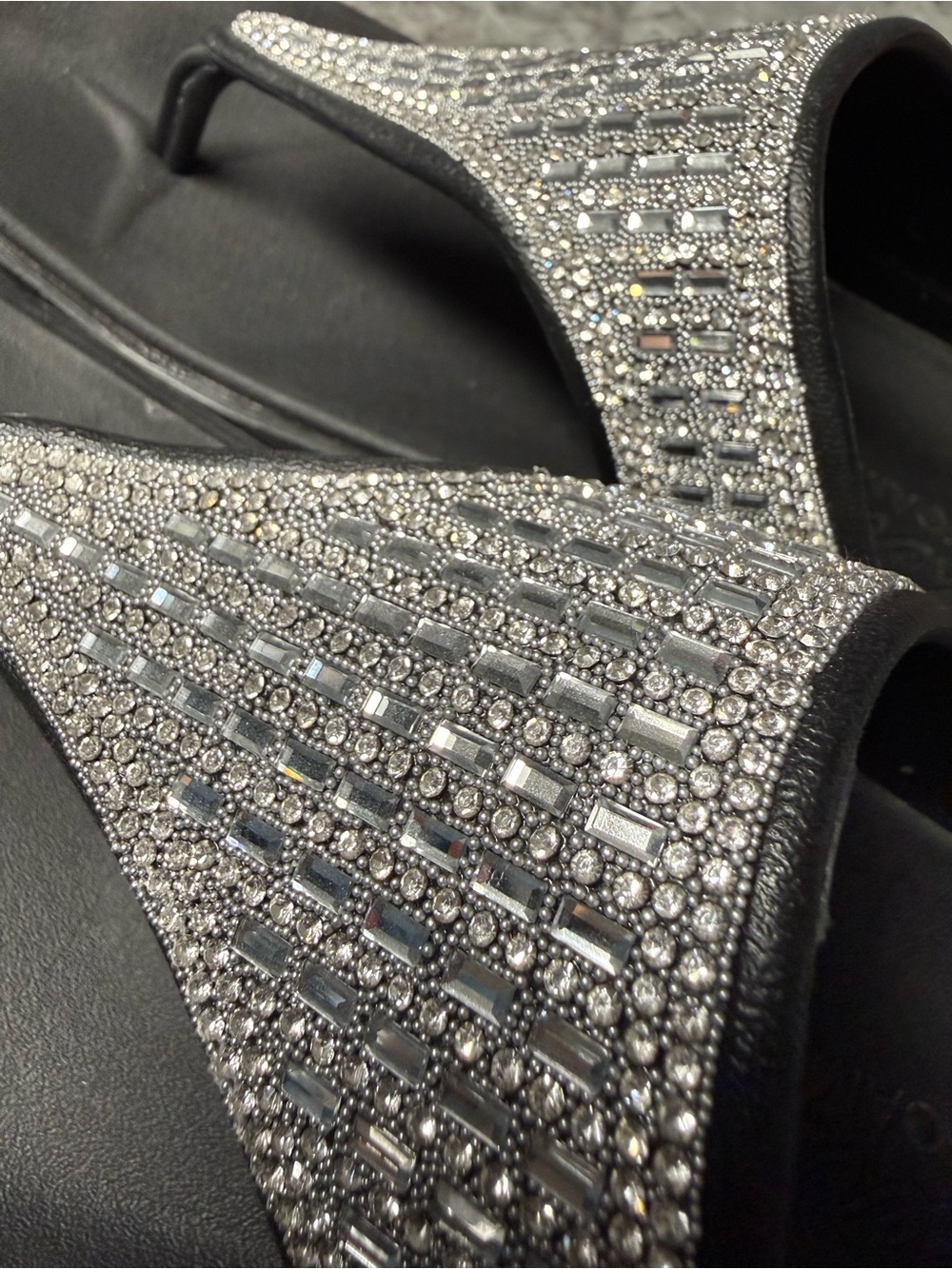 Skechers Sandals Black with Silver Rhinestones Size 8 - Picture 3 of 5